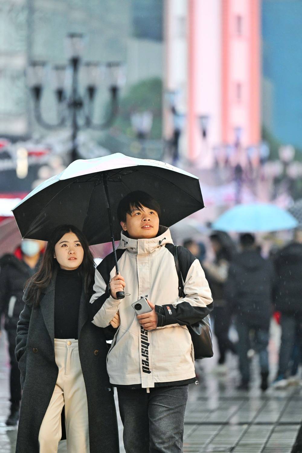 图片新闻|重庆迎持续阴雨（雪）天气 部分地区有暴雪