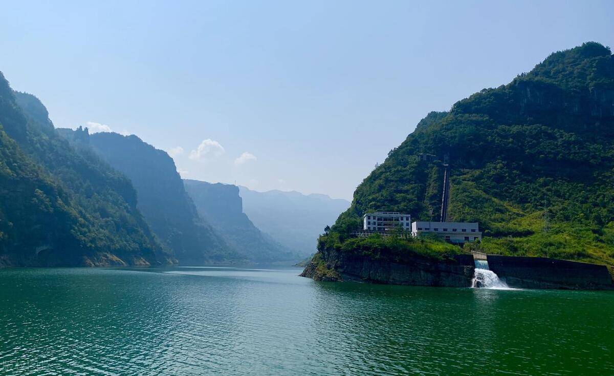 散文：恩施山水美如画
