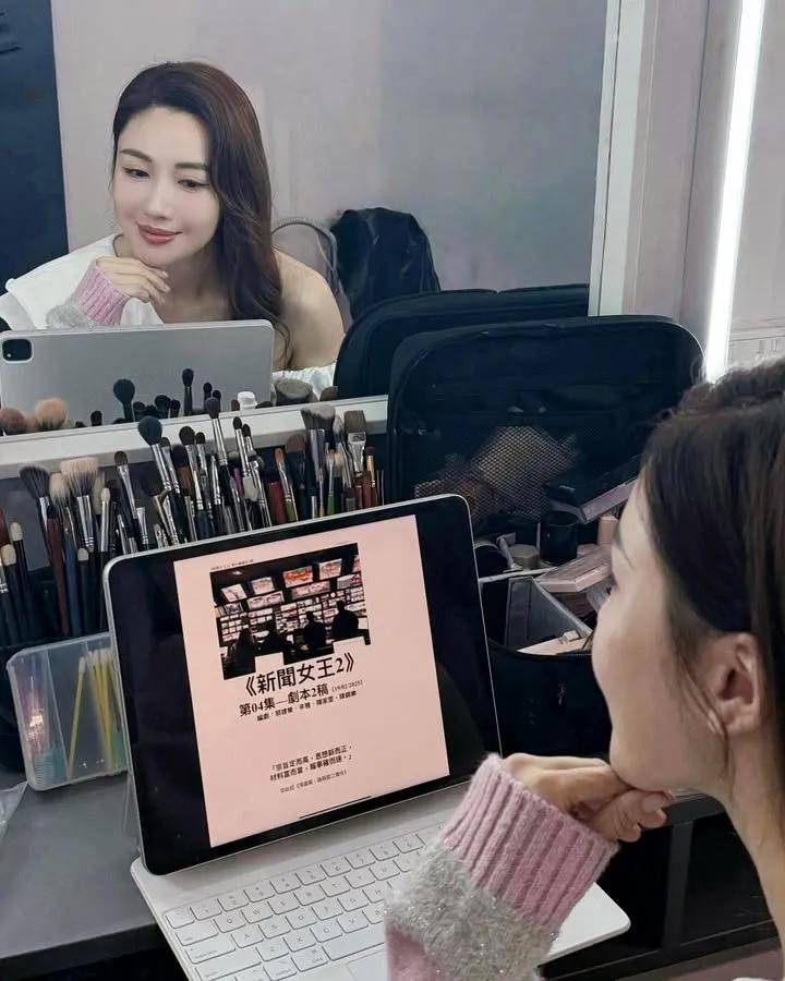 《新闻女王2》Man姐佘诗曼重投突发新闻众明星归位剧集正式开机