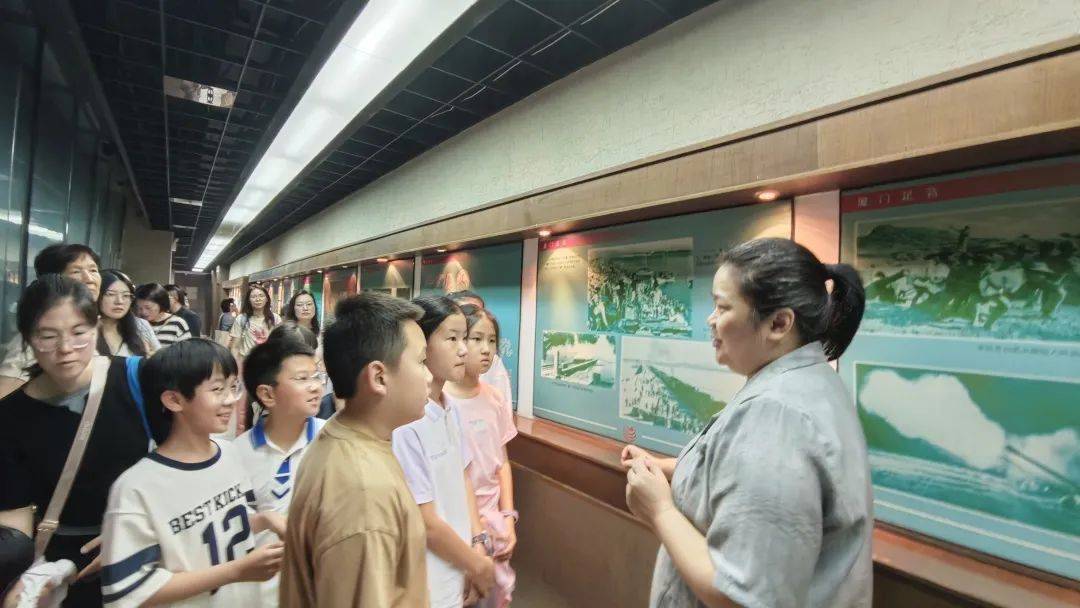 报业研学｜厦门日报社新闻大厦研学基地开营啦！