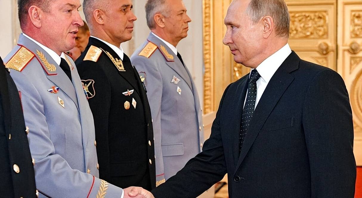 俄罗斯“最无能将军”拉平被解除军职,但普京怒气还没消,下令将其赶出俄军