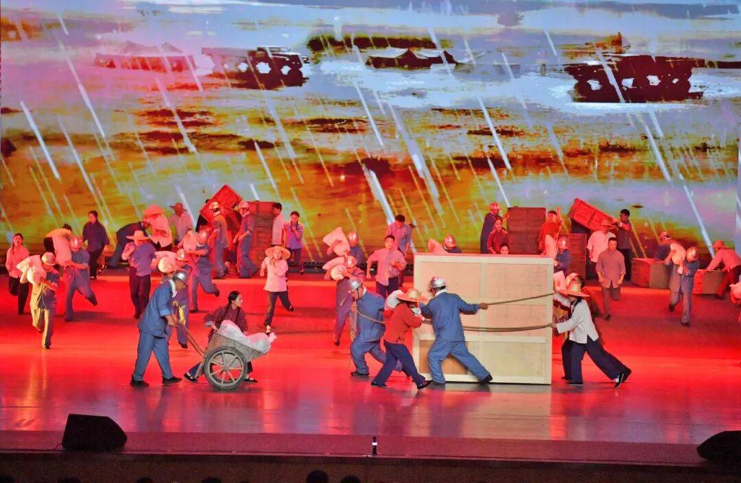 我们追着石油走|中原油田举办庆祝发现50周年文艺晚会