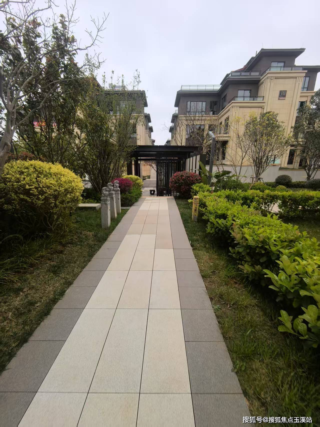 昆明鸿基云玺台配套学校/最新价格走势/户型图/房价多少