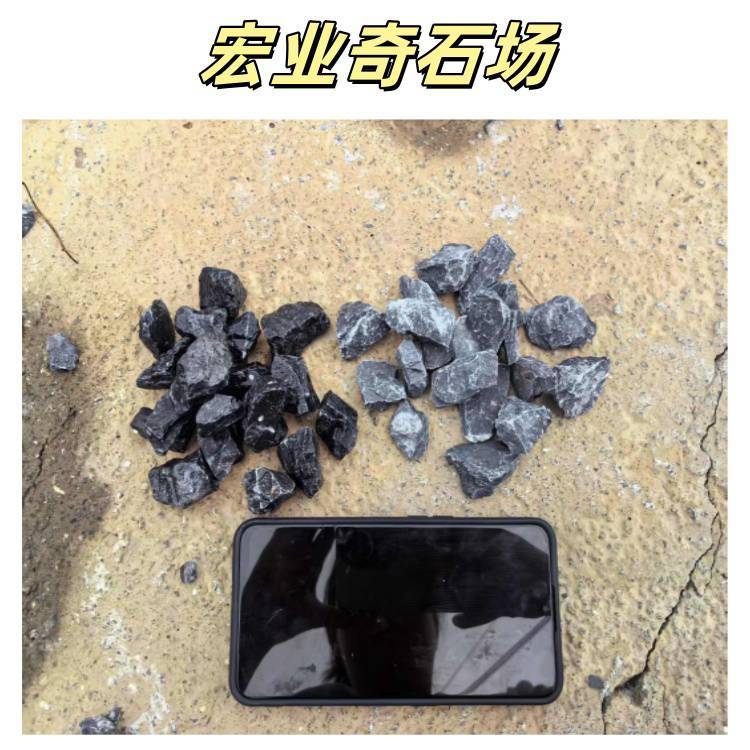 常用的铺地小石子/一立方砾石有多少吨/佛山砾石报价多少钱一吨