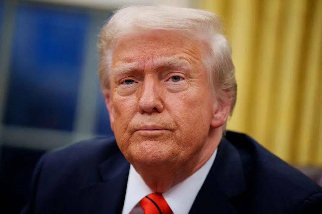 特朗普对华强硬施压,中国连续三月零购美原油,美紧急解除三项对华禁令