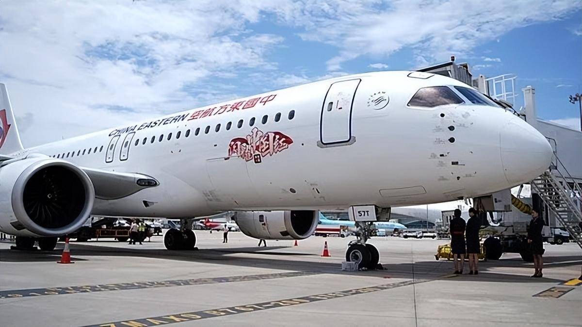 特朗普对华强硬施压,中国连续三月零购美原油,美紧急解除三项对华禁令