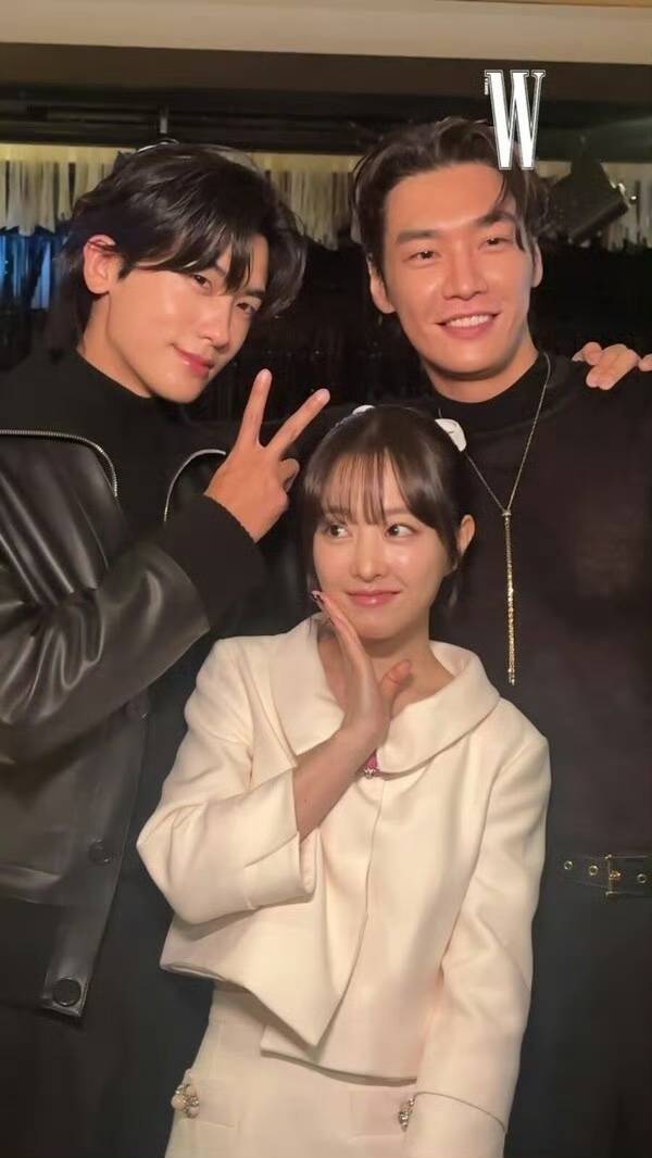 一条丝袜能让韩国女星走不了红毯？朴宝英事件背后的时尚圈“隐形枷锁”